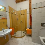 Hotelovy A Jezdecky Areal Dvur