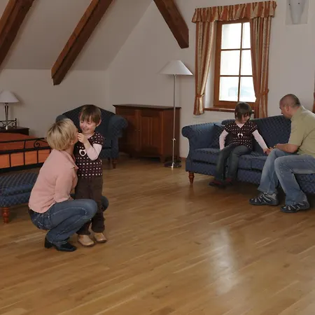Hotelový A Jezdecký Areál Dvůr Hotel 4*