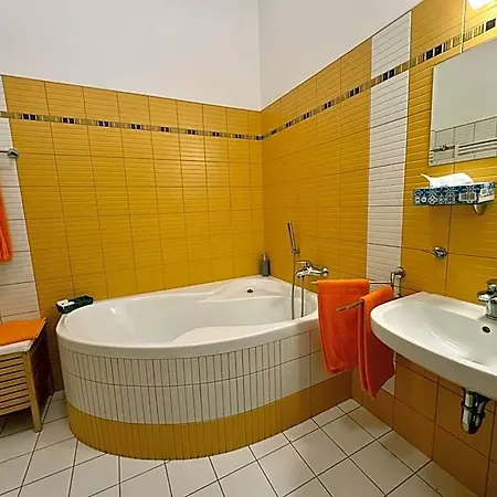 Hotelovy A Jezdecky Areal Dvur Hotel 4*