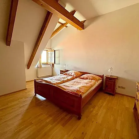 Hotelovy A Jezdecky Areal Dvur Krutenice