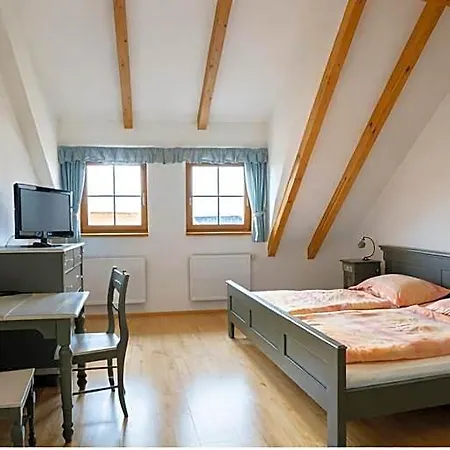 Hotelovy A Jezdecky Areal Dvur Hotel Krutenice