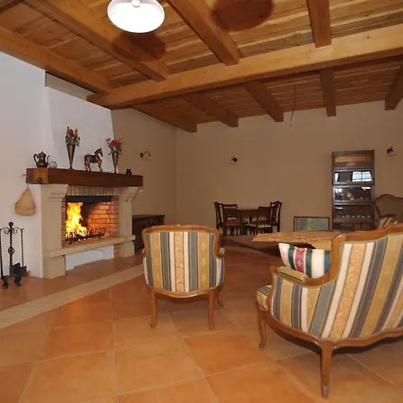 Hotelový A Jezdecký Areál Dvůr Hotel 4*