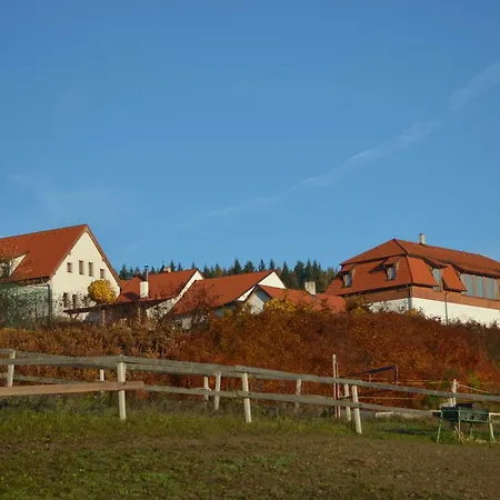 Hotelovy A Jezdecky Areal Dvur Hotel 4*