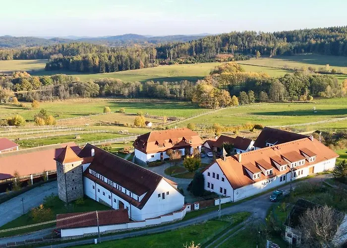 Hotelový A Jezdecký Areál Dvůr 4* Krutenice